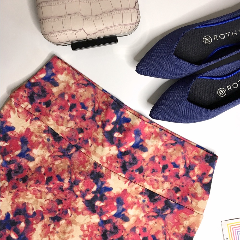 NWT Floral Cassie Pencil Skirt